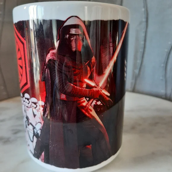 Star Wars Coffee Mug Kylo Ren The Force Awakens Black Red White 15oz - Picture 2 of 8